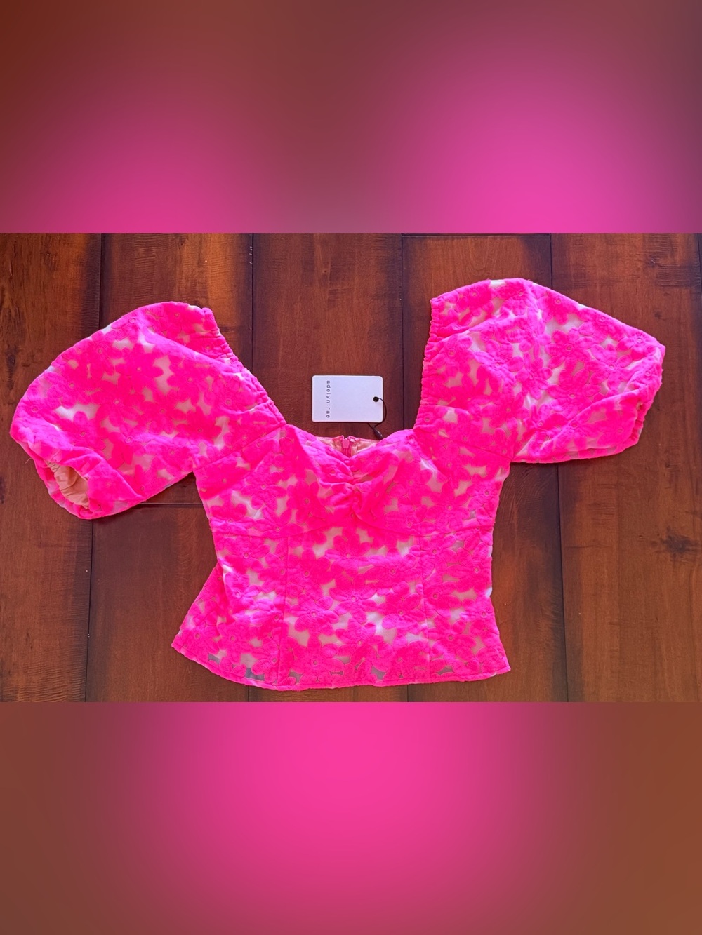NWT Adelyn Rae Neon Hot Pink Floral Puff Sleeve Crop Top